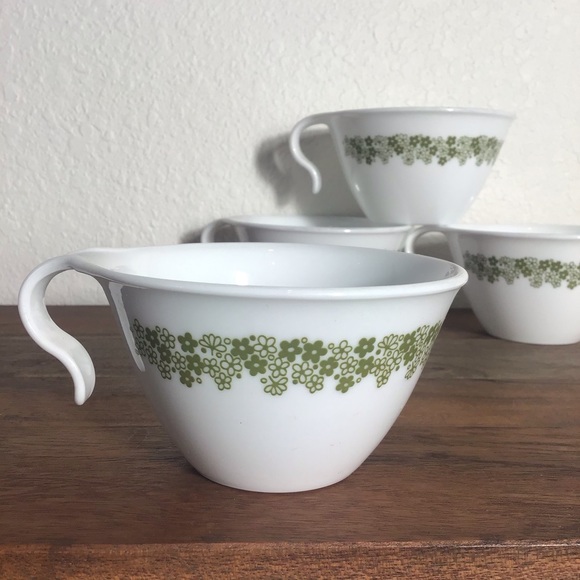 Set 4 Vintage Teacups Corelle Green Daisy Flower